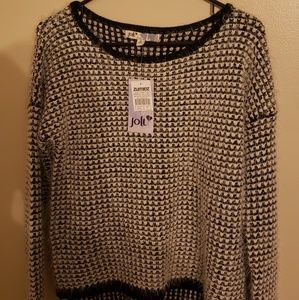 Zumiez fuzzy sweater